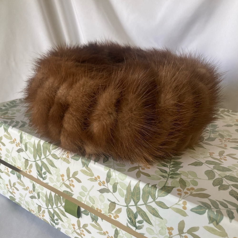 VTG 1950's Miss Dee Mink Pillbox Hat